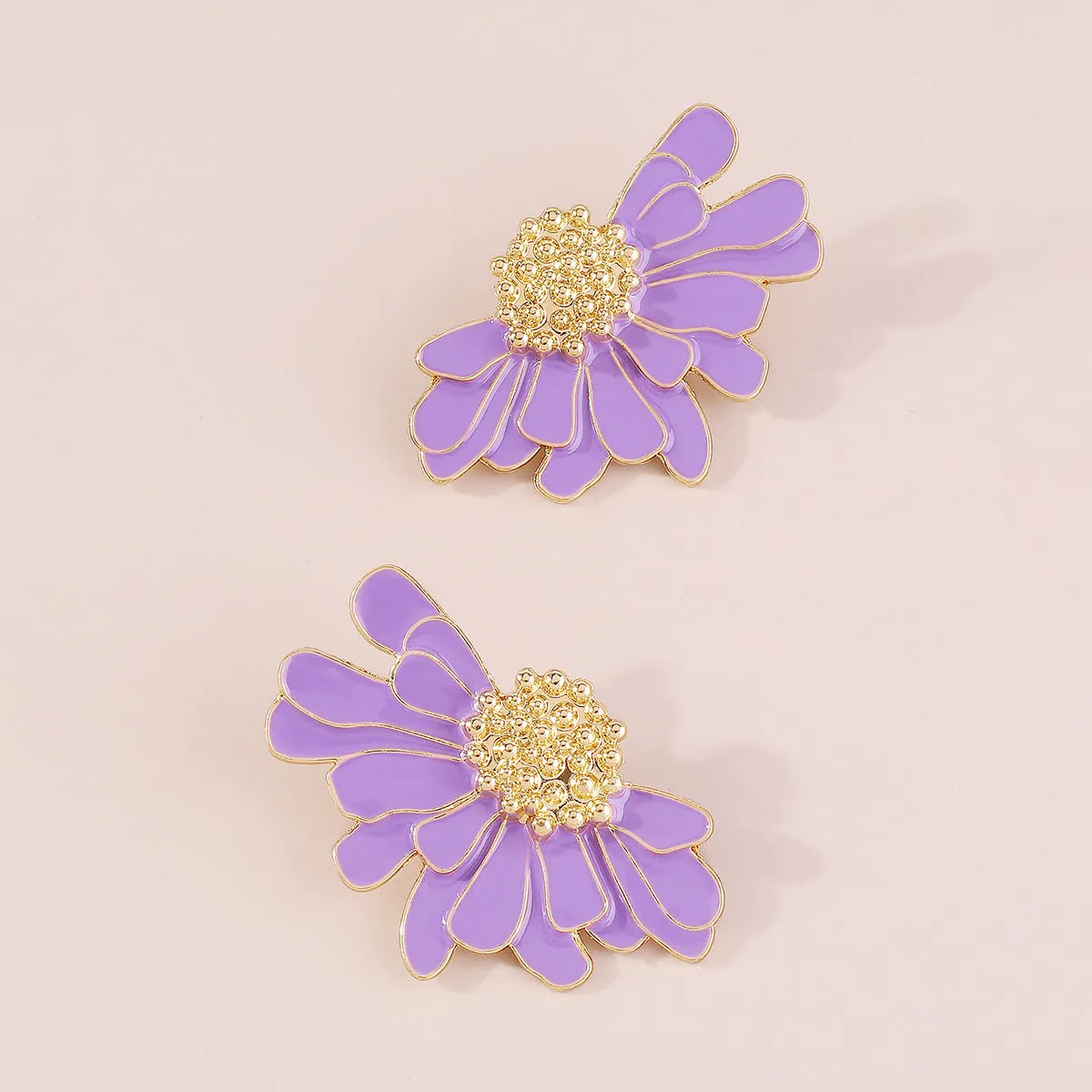 Retro Alloy Floral Pattern Earrings